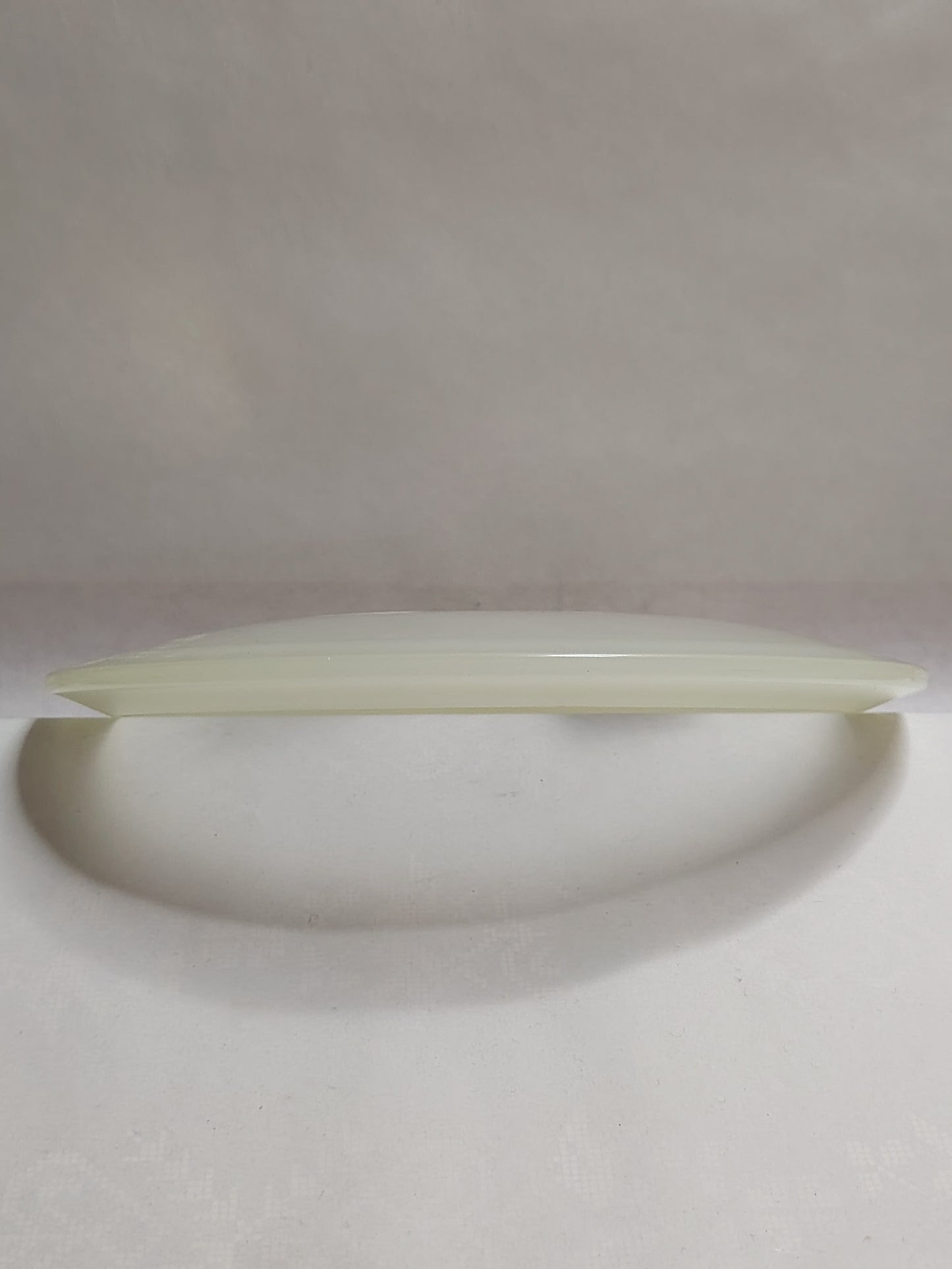 Discmania Active Glow Premium Magician – noin 174 g, Käyttämätön