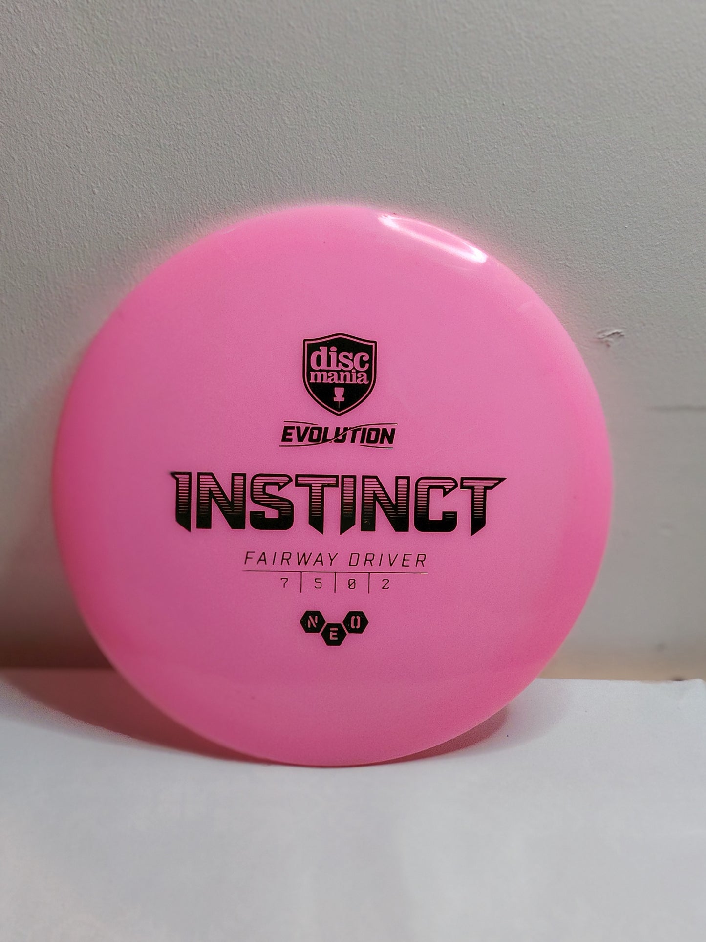 Discmania Instinct (Evolution Neo) – Pinkki 176g