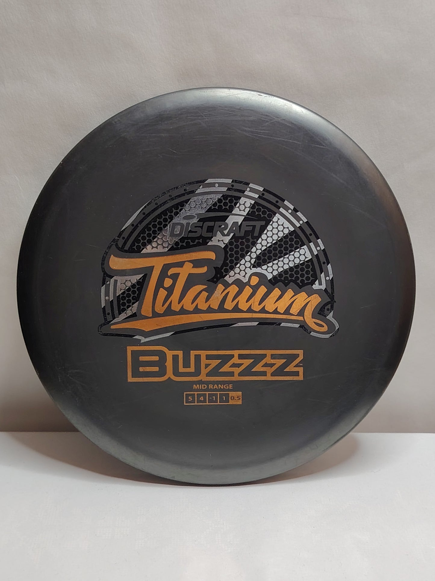 Discraft Titanium Buzzz – Harmaa, n. 177 g, Kunto: A
