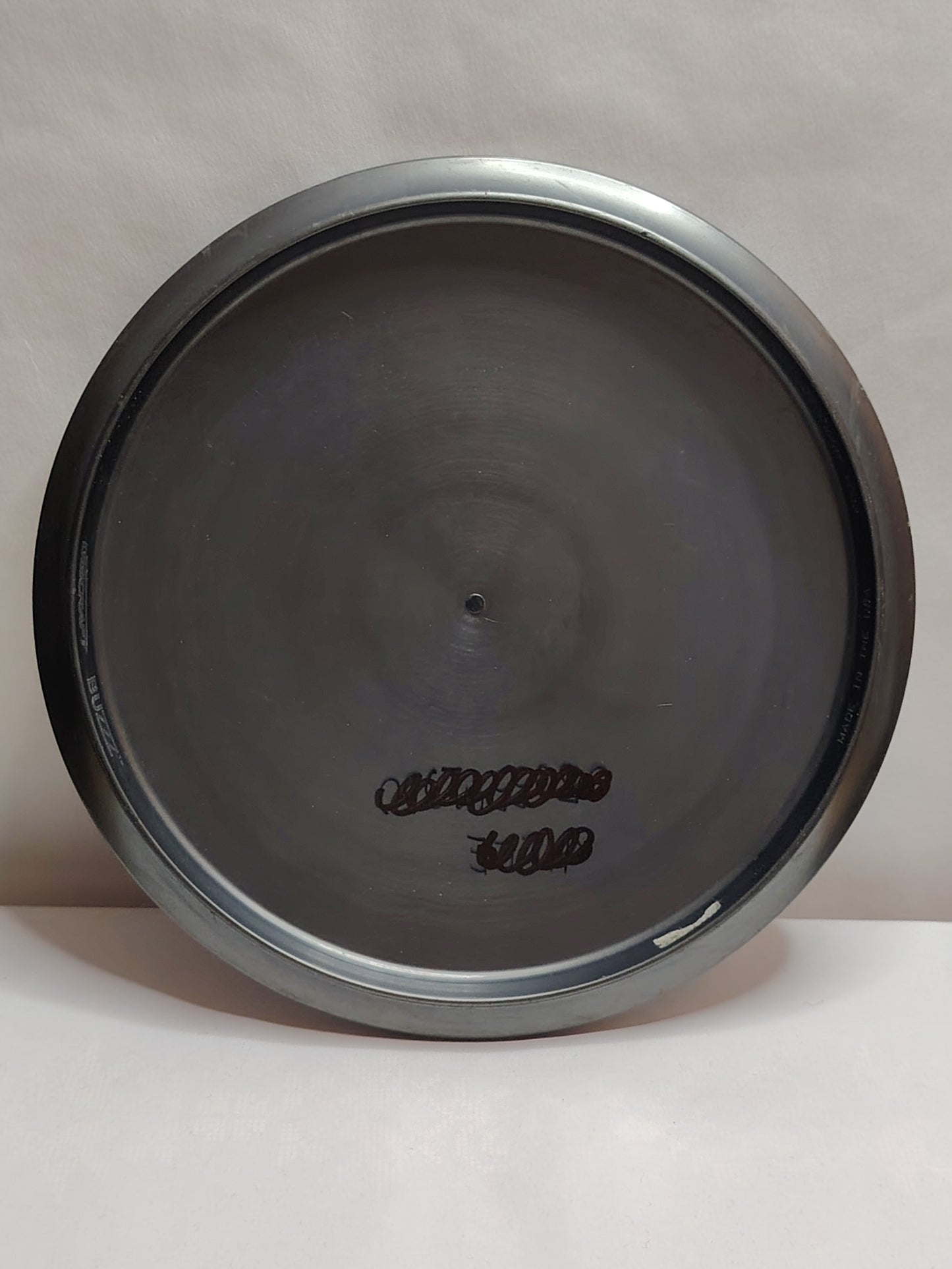 Discraft Titanium Buzzz – Harmaa, n. 177 g, Kunto: A