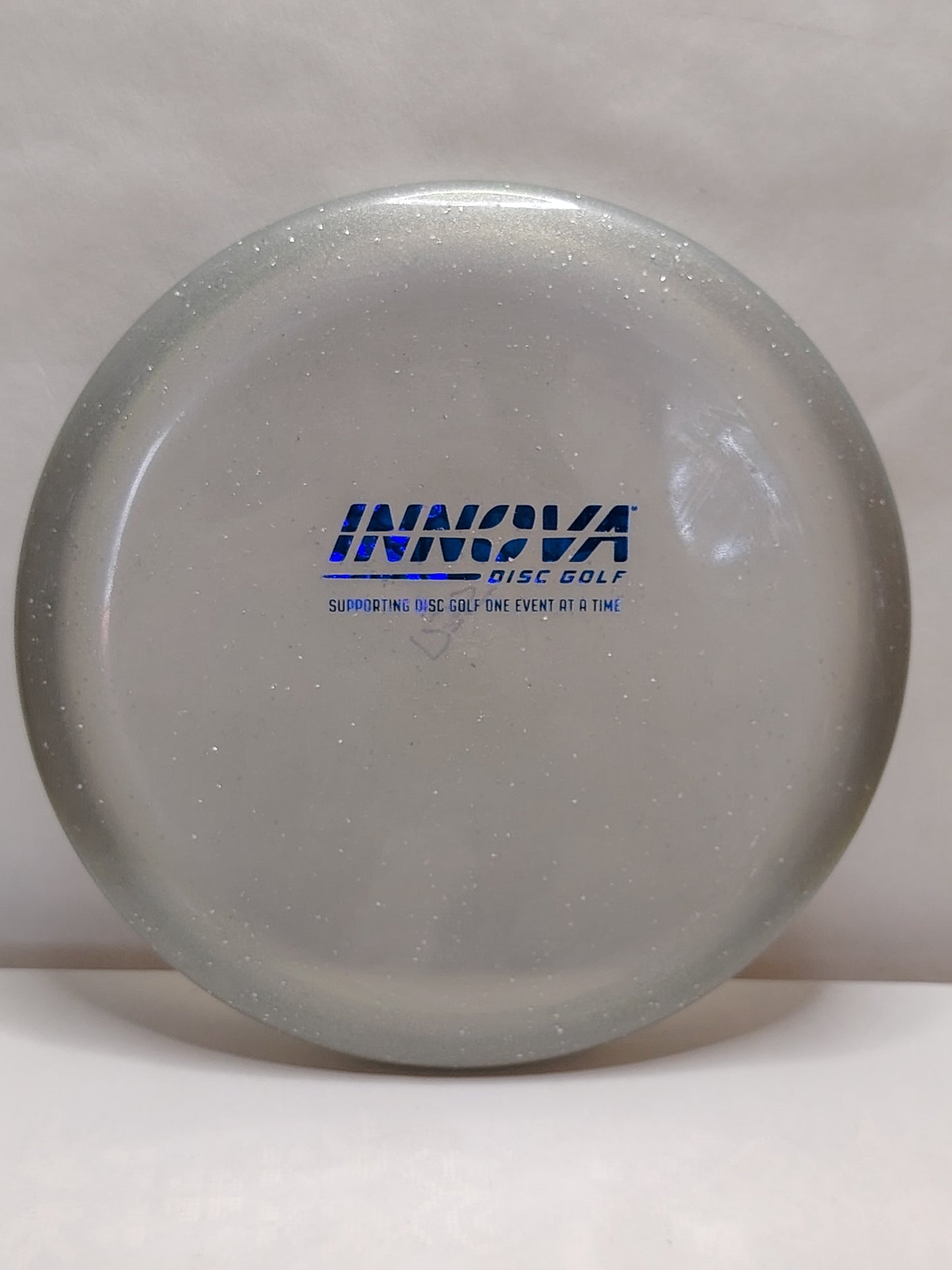 Innova Aviar Driver Metal Flake – Harmaa, 173–175 g, Kunto: Käyttämätön