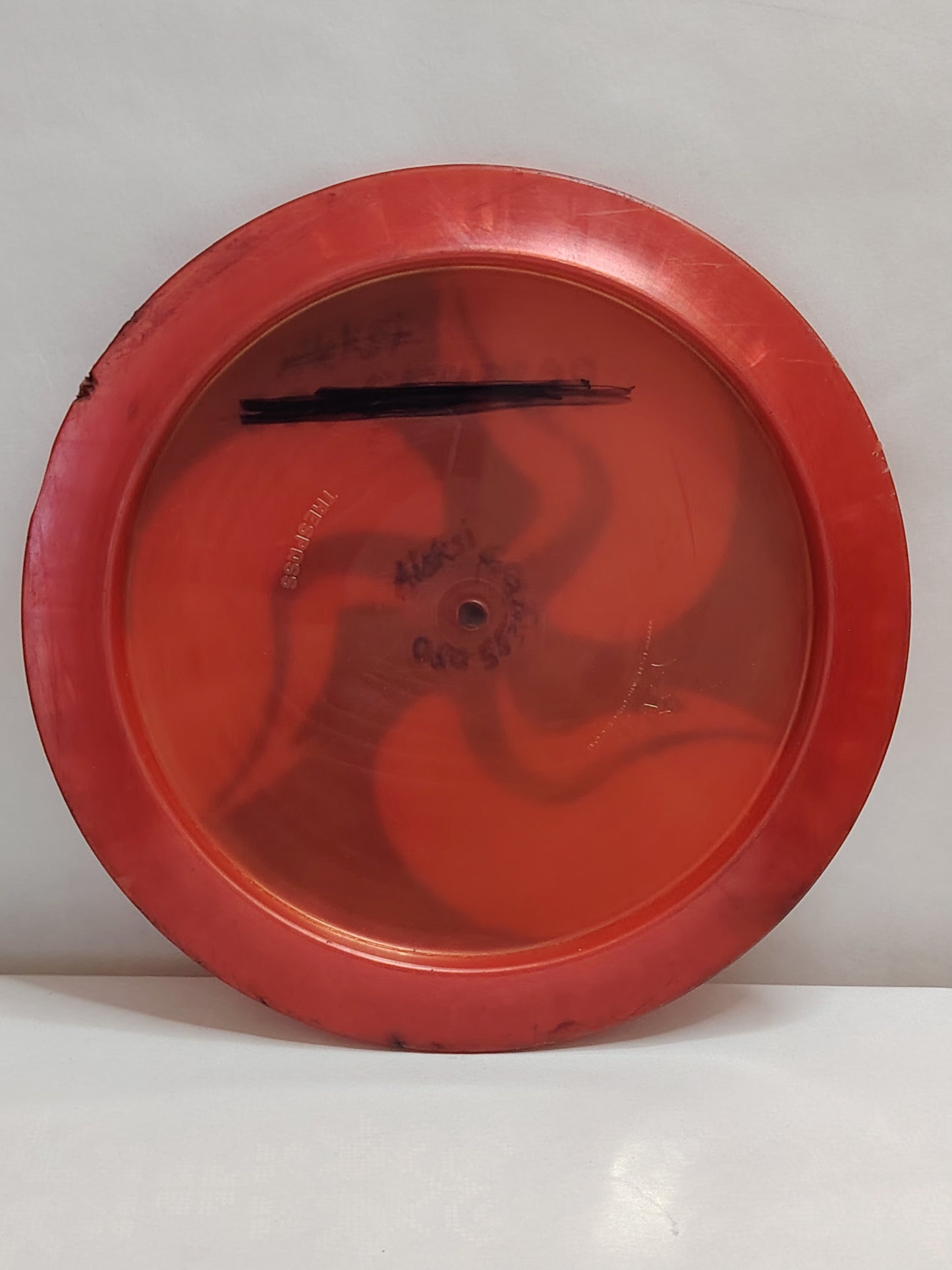 Dynamic Discs Huck Trespass – Punainen, noin 173 g, Kunto: B