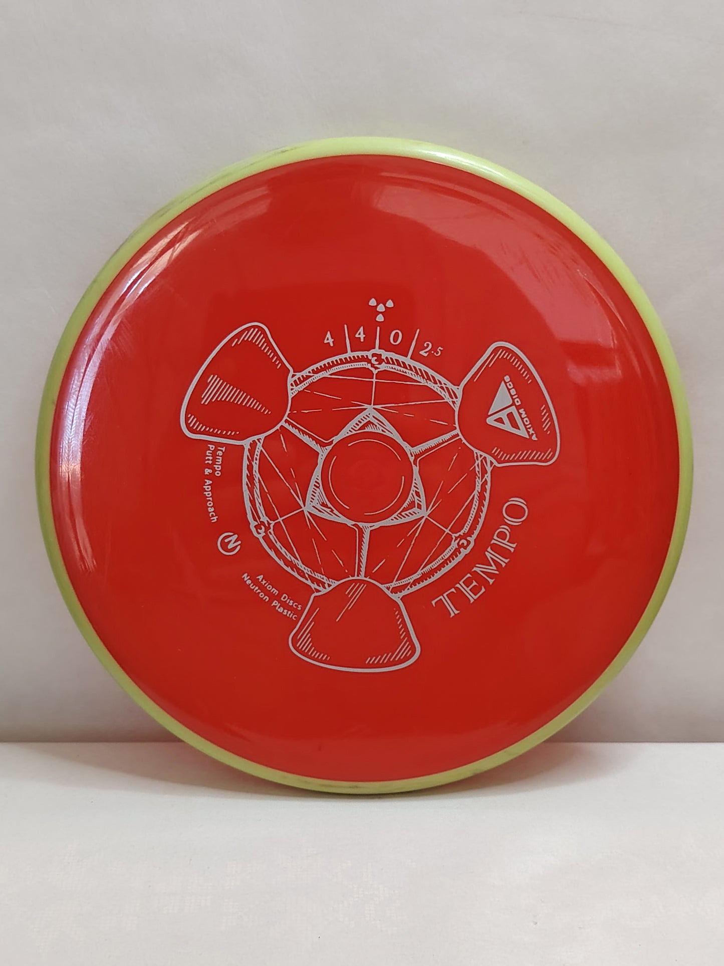 Axiom Discs Neutron Tempo – Punainen, 174 g, Kunto: A-