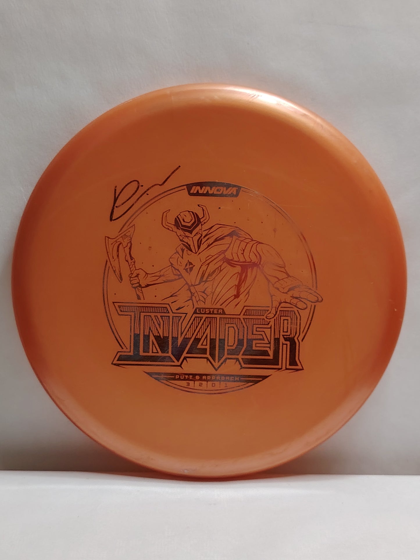Innova Luster Champion Invader – Oranssi, noin 173 g, Kunto: B+