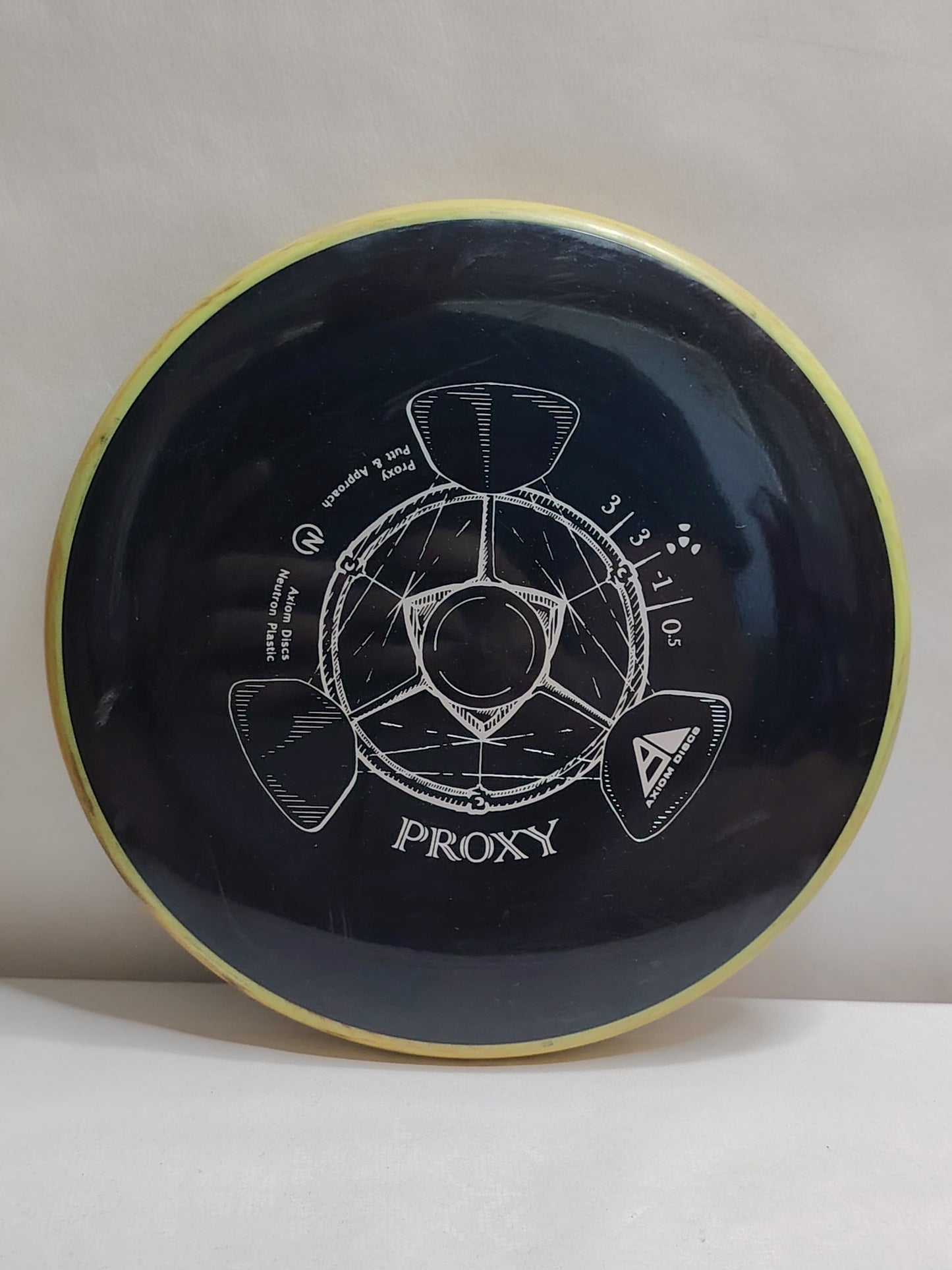 Axiom Discs Neutron Proxy – Musta, 171 g, Kunto: B+