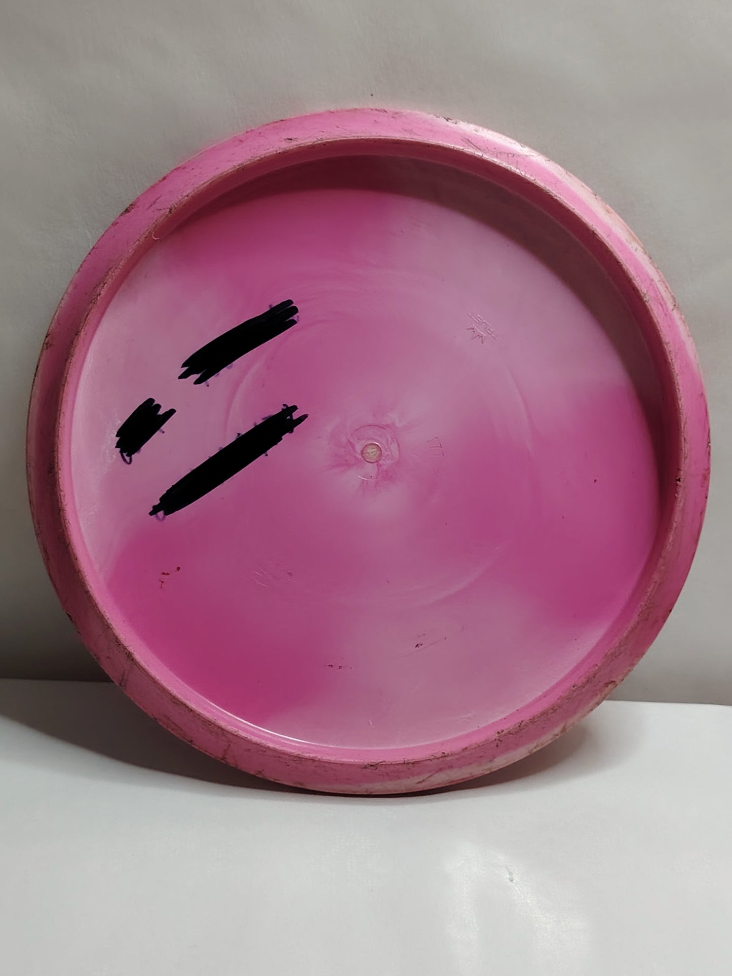 Latitude 64 Grand Royal Trust – First Run – Pinkki, 177 g, Kunto: B-