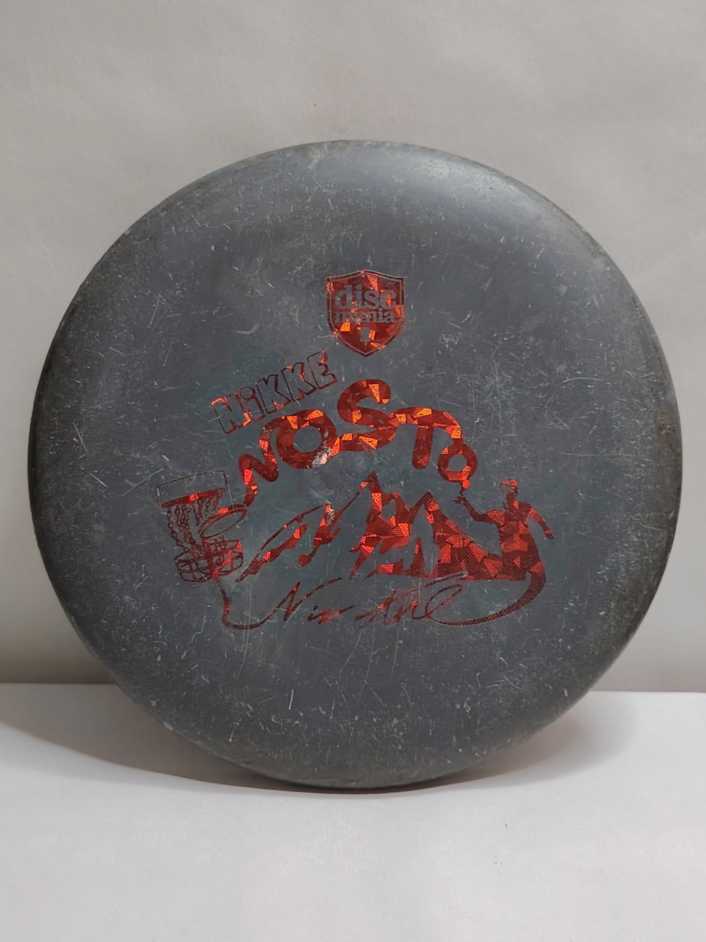 Discmania Hard Exo Logic – Nikke Nosto Signature Series – Harmaa, 175 g, Kunto: B