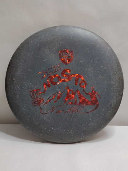 Discmania Hard Exo Logic – Nikke Nosto Signature Series – Harmaa, 175 g, Kunto: B
