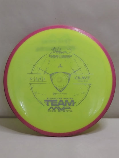 Axiom Discs Neutron Crave Sarah Hokom Signature Series – Keltainen/Pinkki, noin 173 g, Kunto: B