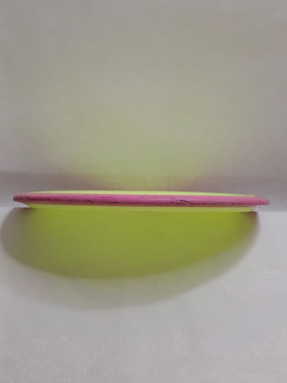 Axiom Discs Neutron Crave Sarah Hokom Signature Series – Keltainen/Pinkki, noin 173 g, Kunto: B