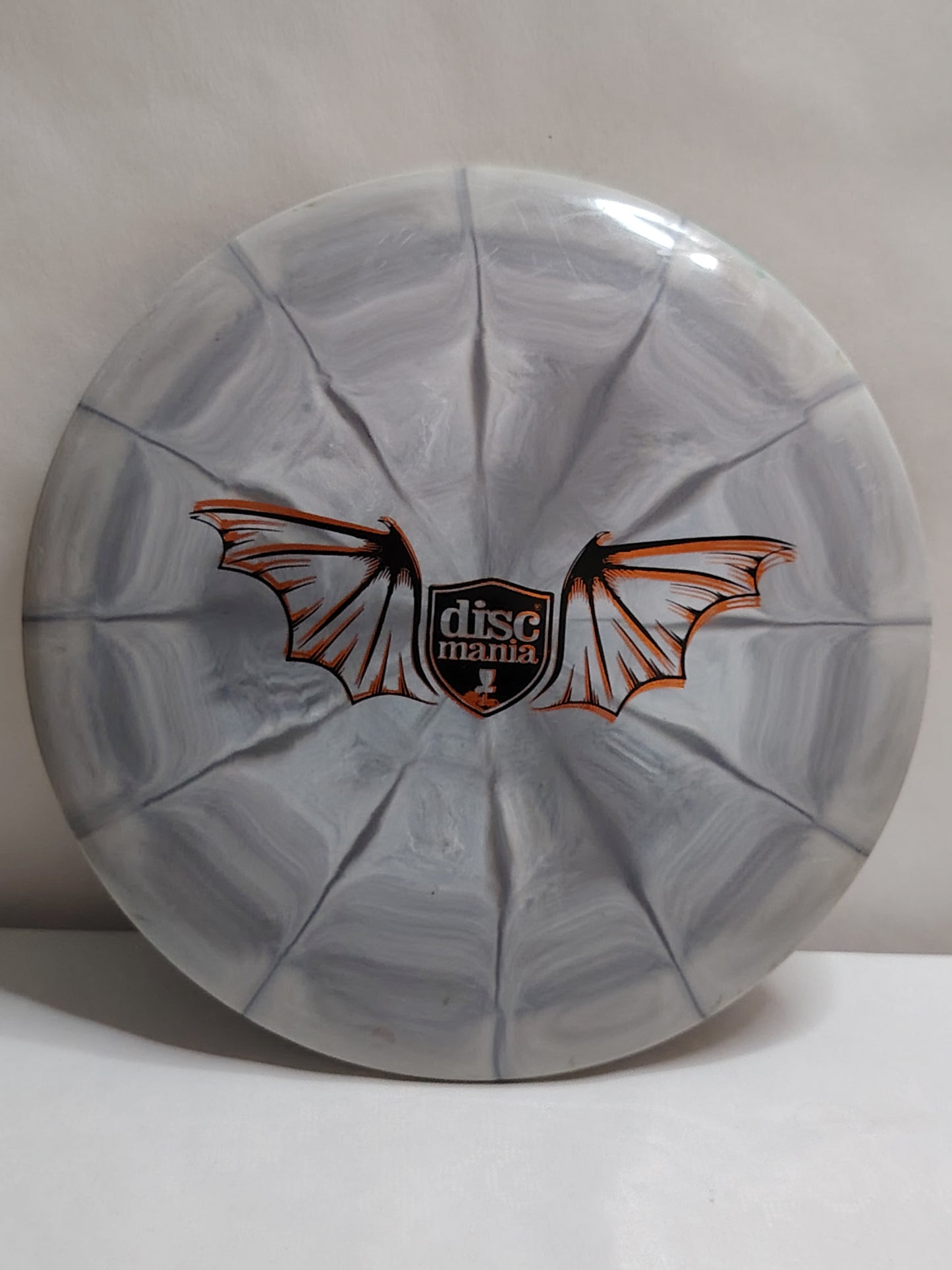 Discmania Lux Vapor Paradigm – Night Wings – Harmaa, 173 g, Kunto: B+