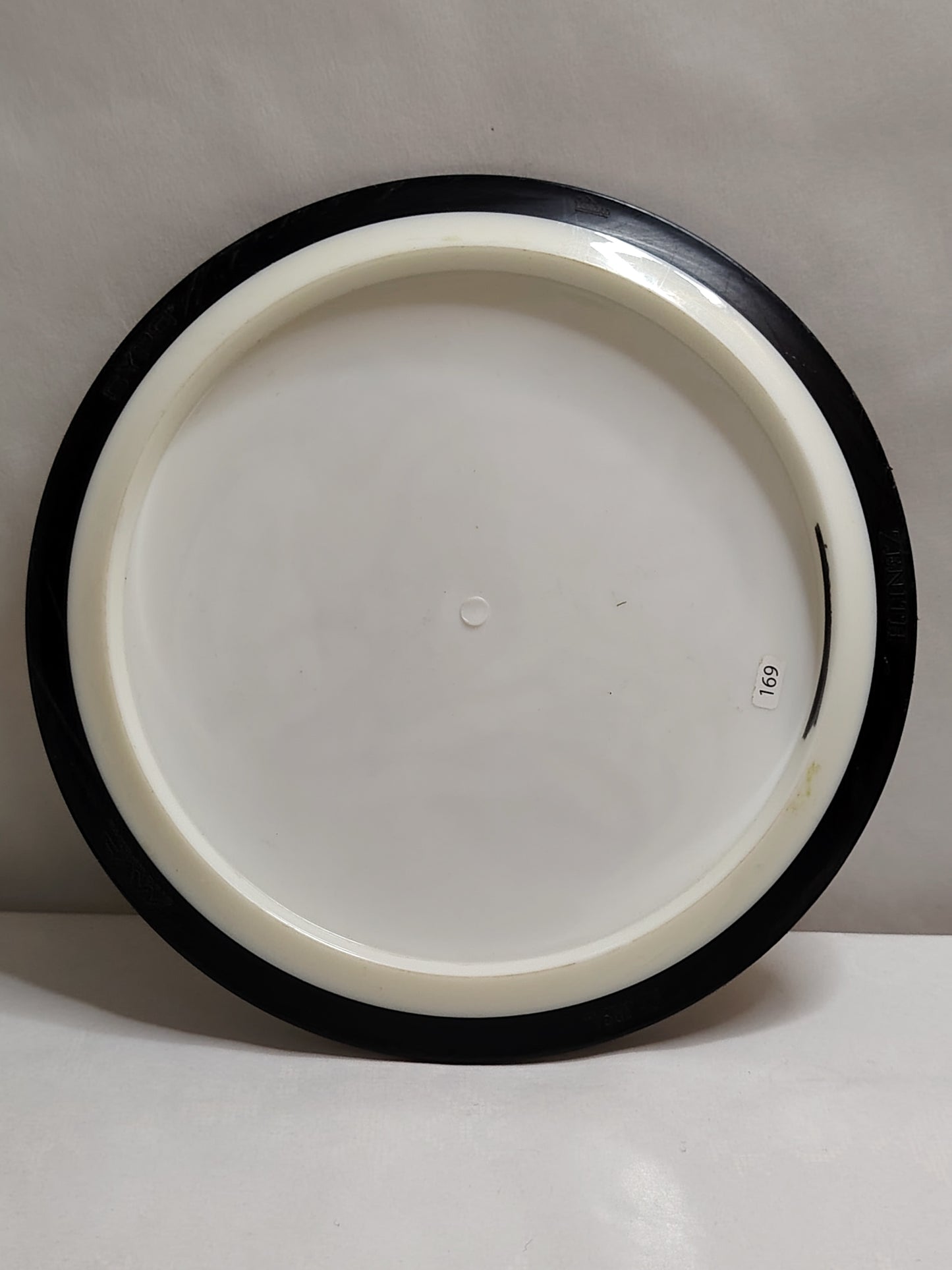 MVP Disc Sports Neutron Zenith – Twisty James Conrad Edition – Valkoinen, 169 g, Kunto: B+